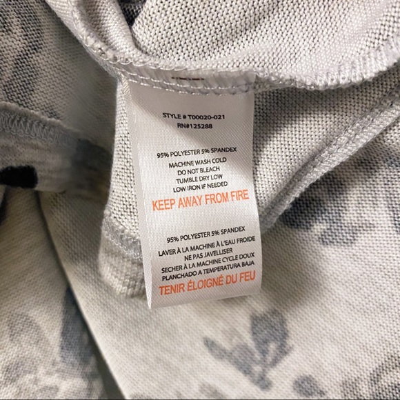 Tahari Gray Floral Robe - Picture 9 of 9